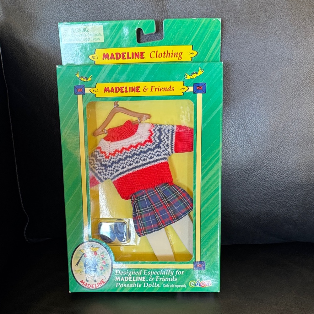 Madeline Vintage Doll Outfit #33487 2001’. Red and Blue Plaid